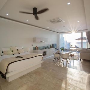 Penthouse Studio